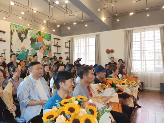 桃李满天下,难忘恩师情(1)471.png 桃李满天下,难忘恩师情(1)471.png