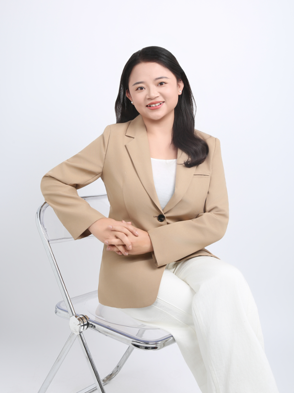 30-魏启娇-半身或全身职业照.jpg
