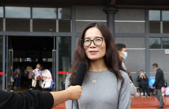 云南旅游职业学院副院长王霞介绍今年招生情况