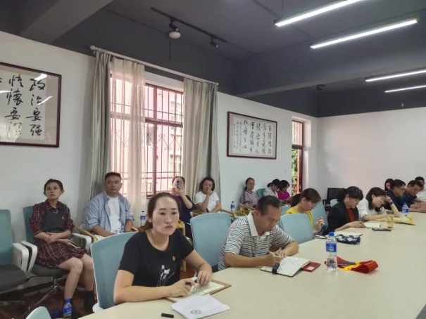 云南旅游职业学院党群党支部与文化艺术学院党支部一起上党课,重温“七一”重要讲话精神-修改版442.png 云南旅游职业学院党群党支部与文化艺术学院党支部一起上党课,重温“七一”重要讲话精神-修改版442.png