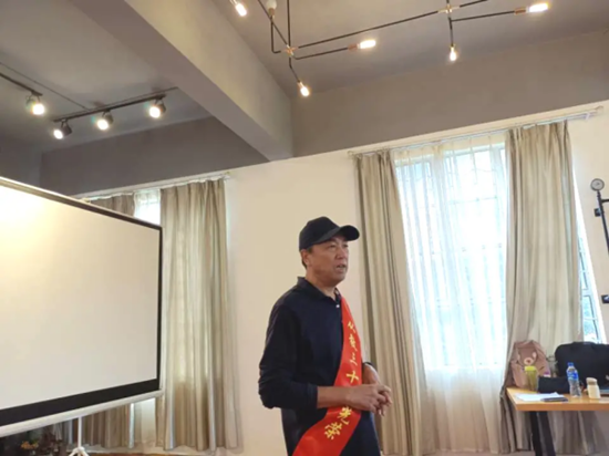 桃李满天下,难忘恩师情(1)472.png 桃李满天下,难忘恩师情(1)472.png